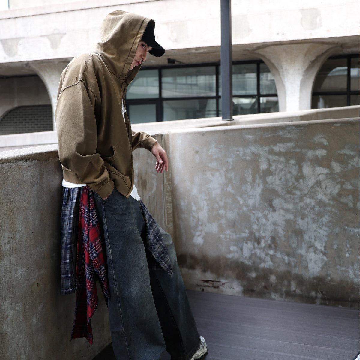 Unisex Heavyweight Washed Distressed Dystopian Streetwear Zip-Up Hoodie(420GSM)