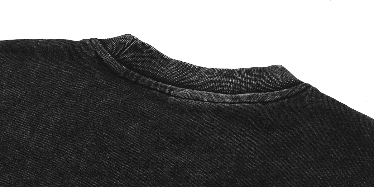 Cropped Oversized Washed Sweatshirt with Distressed Raw-Edge Style