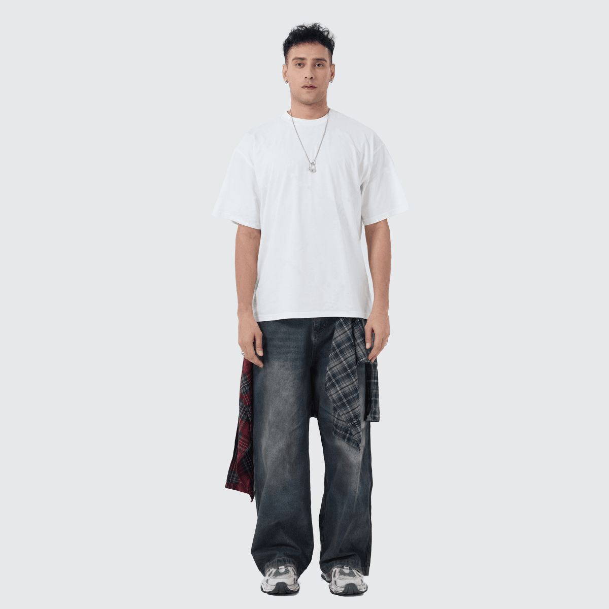 Unisex Loose Fit Straight-Leg Washed Jeans