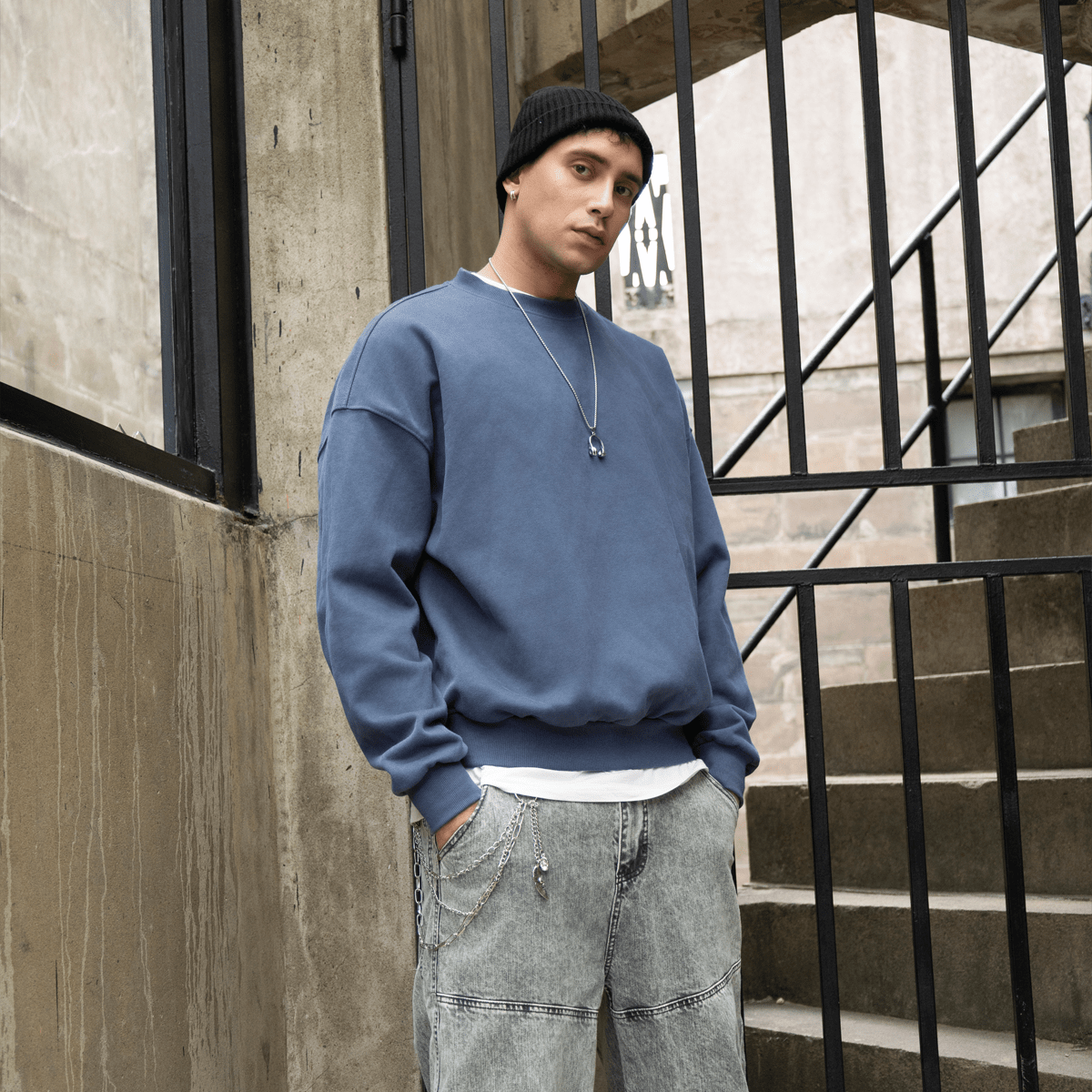 Unisex Heavyweight Oversized Crewneck Sweatshirt (460GSM)