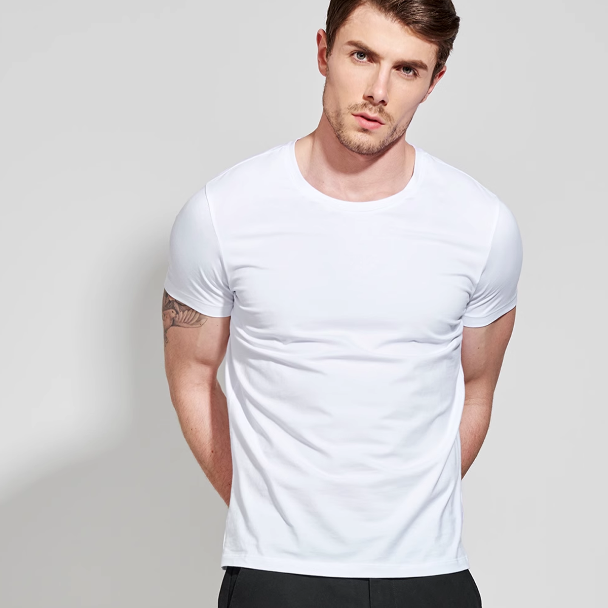 Unisex Classic Crew Neck Combed Mercerized T-shirt(180GSM)