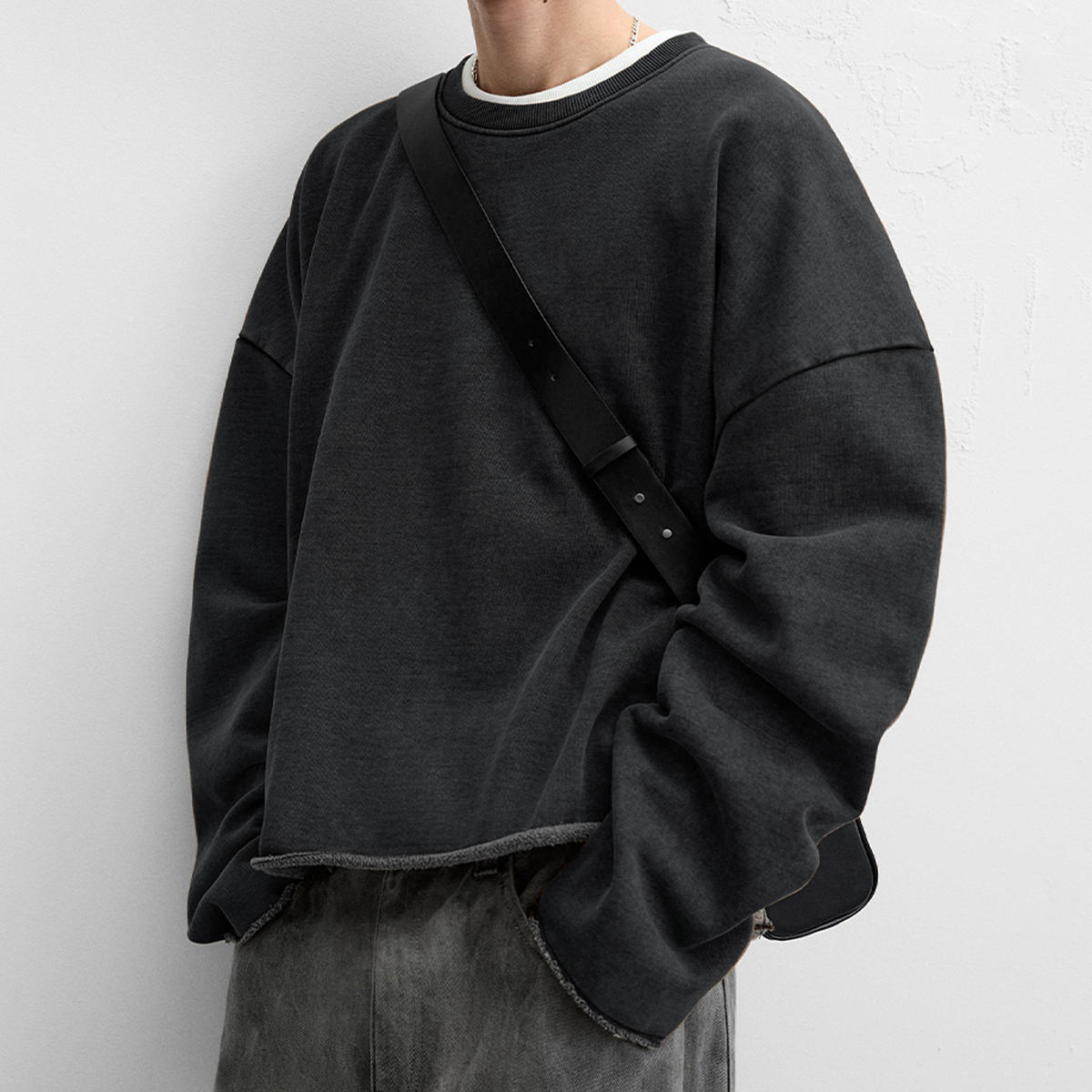 Unisex Washed Cropped Sweatshirt