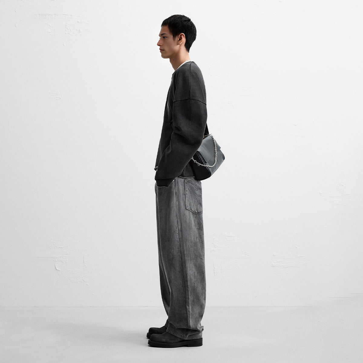 Unisex Washed Cropped Sweatshirt